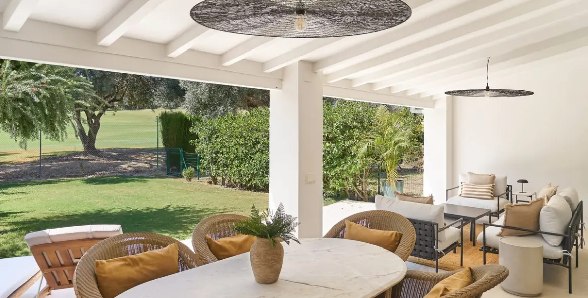 Sale of townhouse in Nueva Andalucía 10