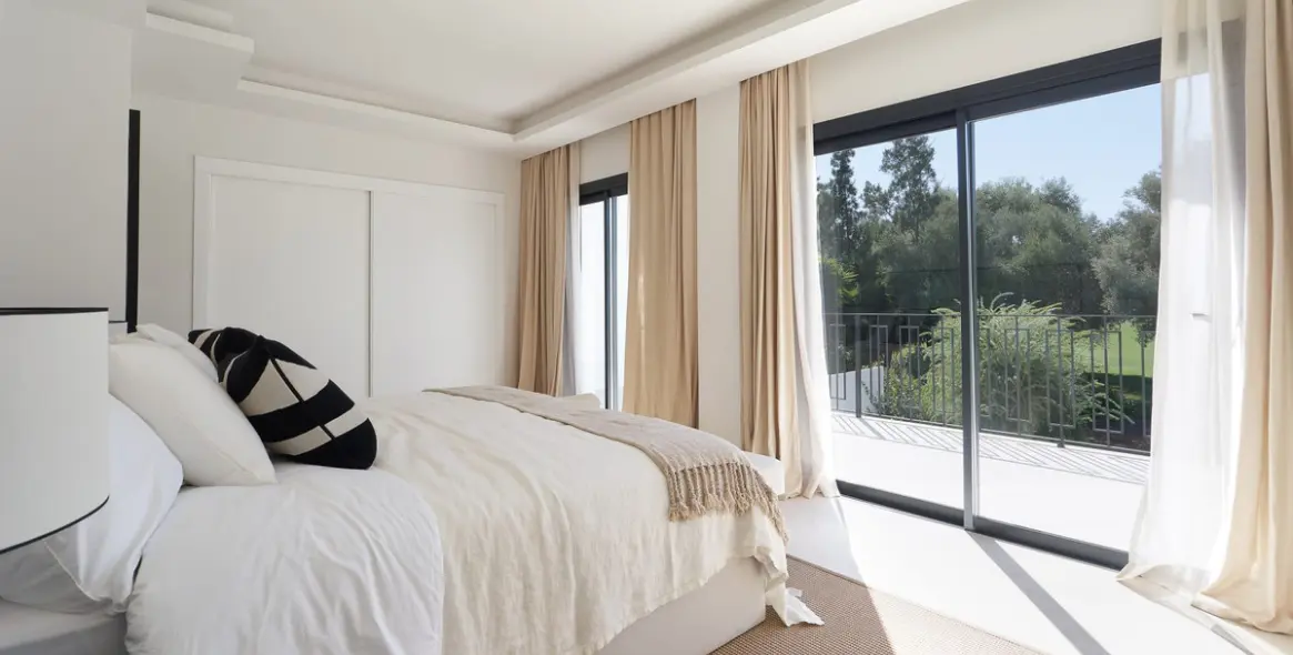 Sale of townhouse in Nueva Andalucía 32
