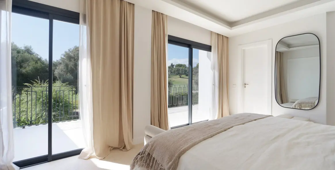 Sale of townhouse in Nueva Andalucía 33