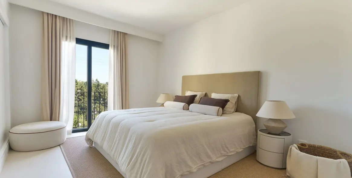 Sale of townhouse in Nueva Andalucía 36