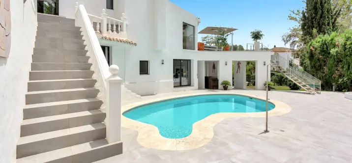Sale of detached villa in El Rosario 0