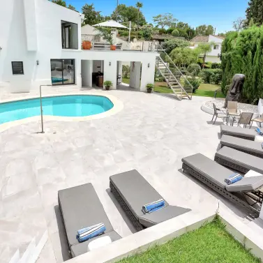 Sale of detached villa in El Rosario