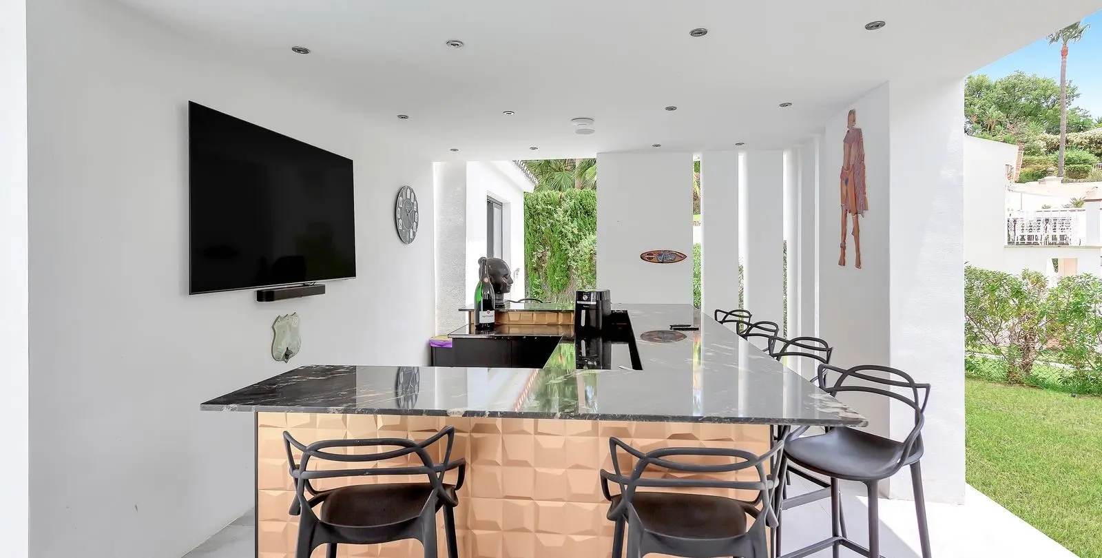 Venta de villa independiente en El Rosario 9