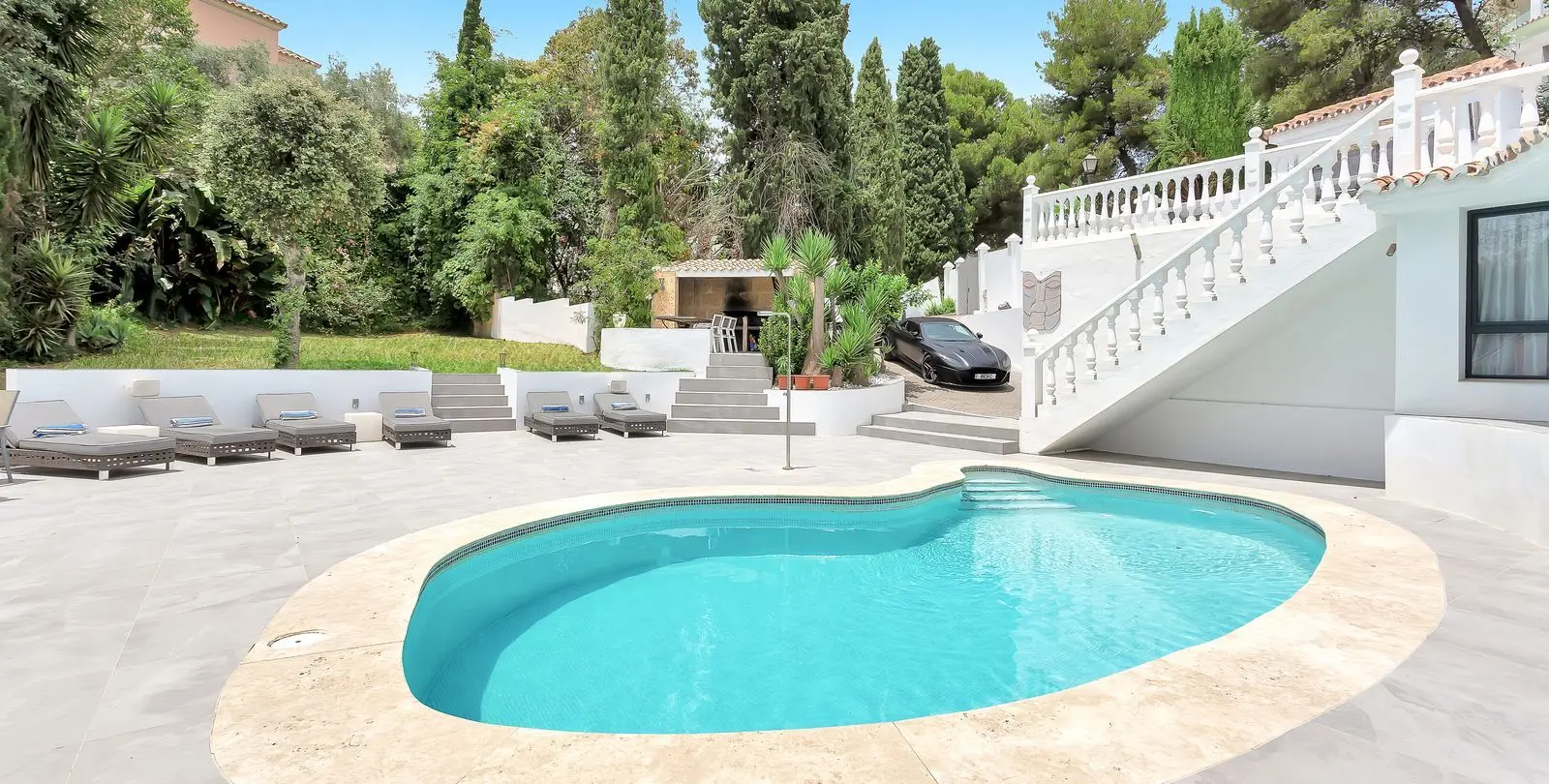 Venta de villa independiente en El Rosario 16