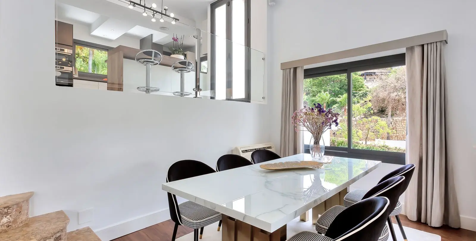 Venta de villa independiente en El Rosario 25