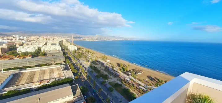 Sale of middle floor apartment in Malaga 4