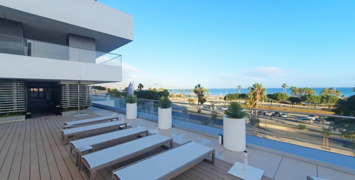 Sale of middle floor apartment in Malaga 7