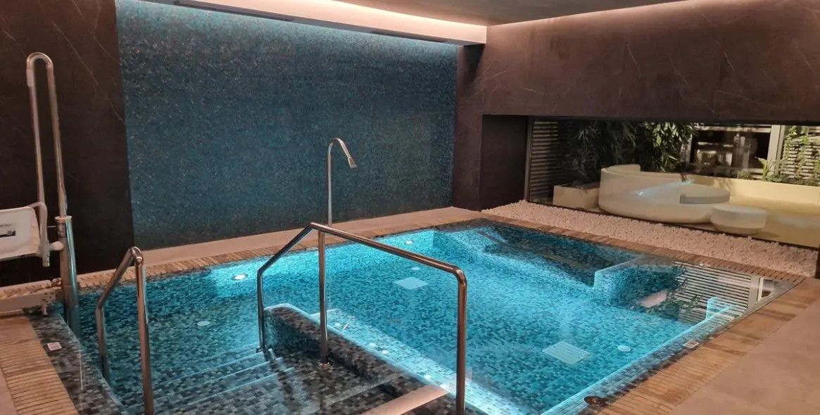 Sale of middle floor apartment in Malaga 9