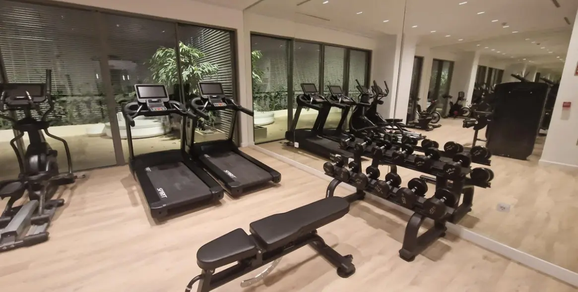 Sale of middle floor apartment in Malaga 11