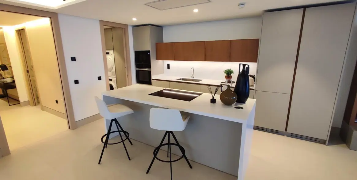 Sale of middle floor apartment in Malaga 22