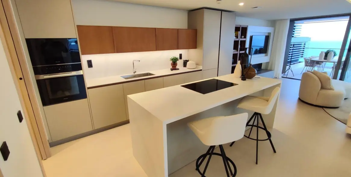 Sale of middle floor apartment in Malaga 23