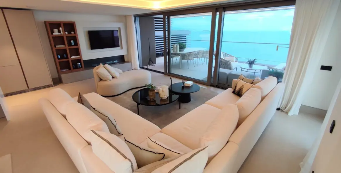 Sale of middle floor apartment in Malaga 28