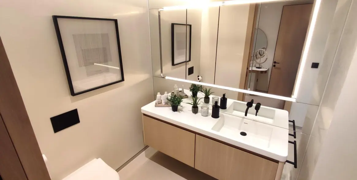 Sale of middle floor apartment in Malaga 30