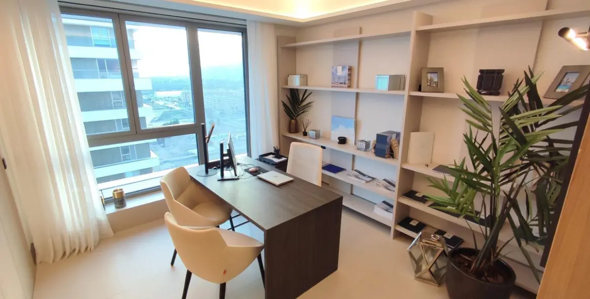 Sale of middle floor apartment in Malaga 35
