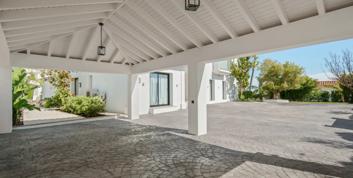 Sale of detached villa in Benahavís 70