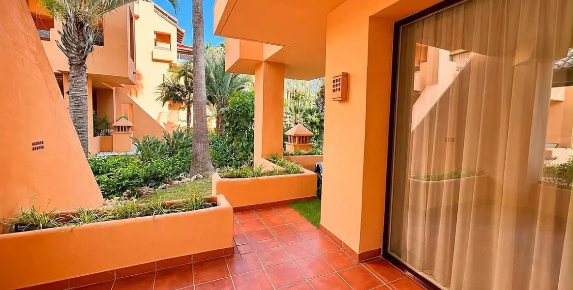 Short-term rent of ground floor apartment in San Pedro de Alcántara 20
