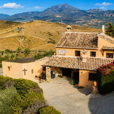 Venta de finca - cortijo en Cártama
