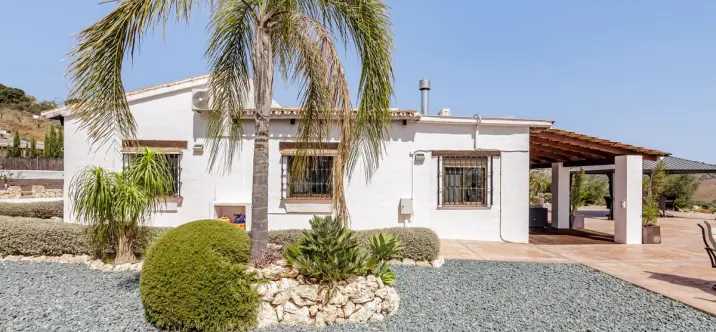 Venta de villa independiente en Coín 1