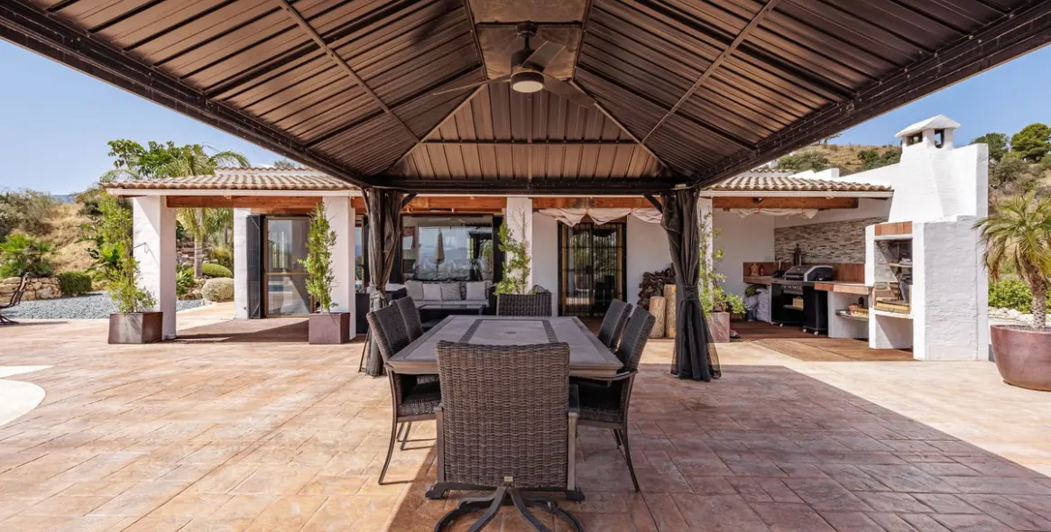 Venta de villa independiente en Coín 8