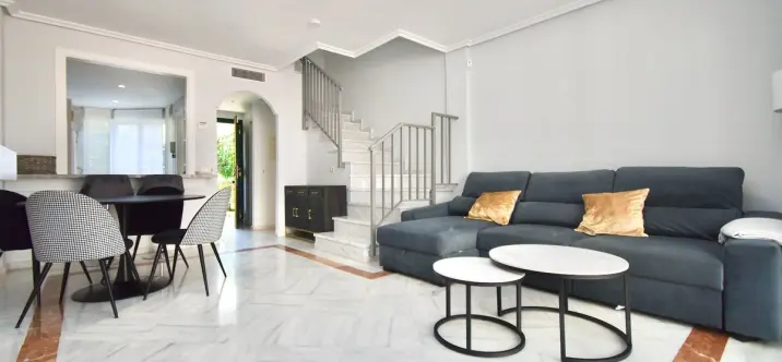 Venta de hostal en Mijas 0