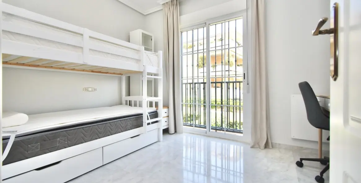 Venta de hostal en Mijas 7