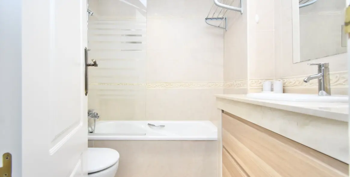Venta de hostal en Mijas 9