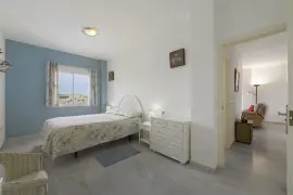 Image 4 thumb