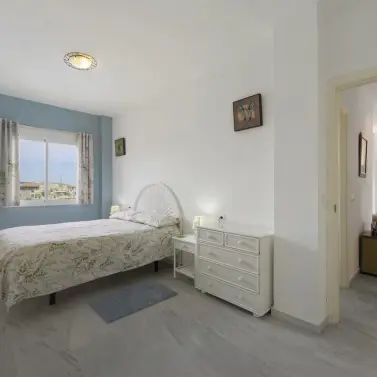 Venta de apartamento en planta media en Mijas Costa