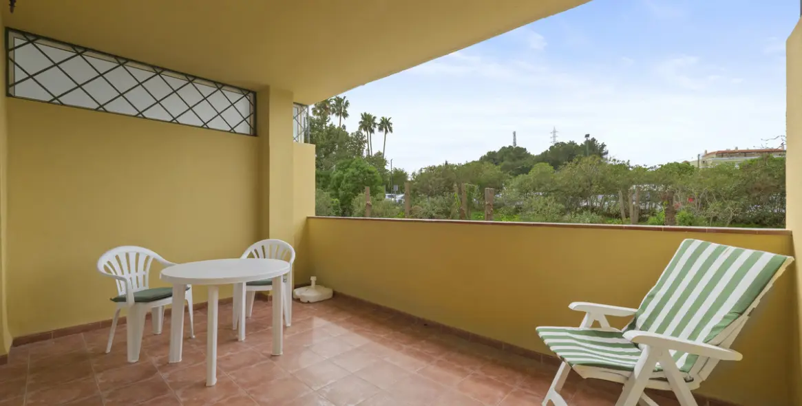 Продажа апартаментов на среднем этаже в Mijas Costa 16