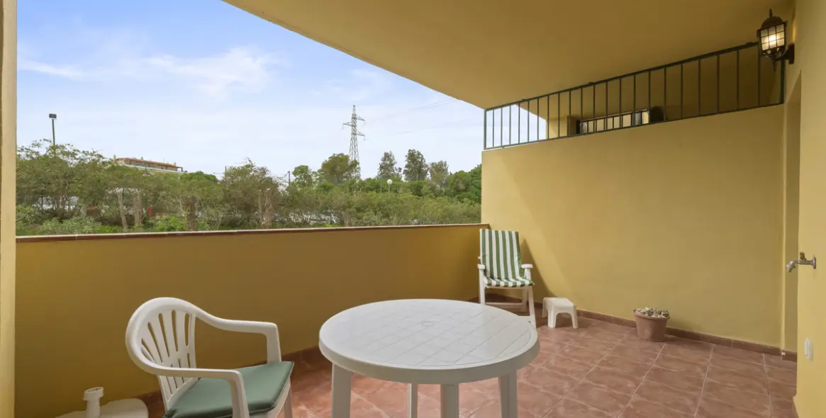 Продажа апартаментов на среднем этаже в Mijas Costa 17