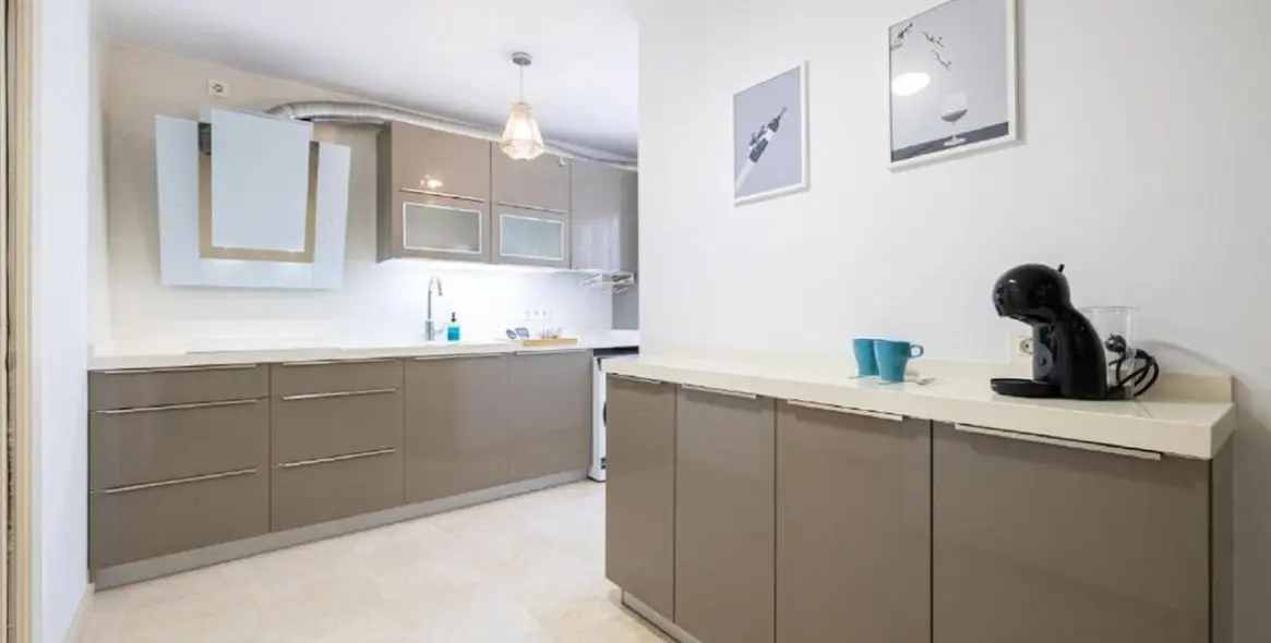 Sale of middle floor apartment in Fuengirola 17
