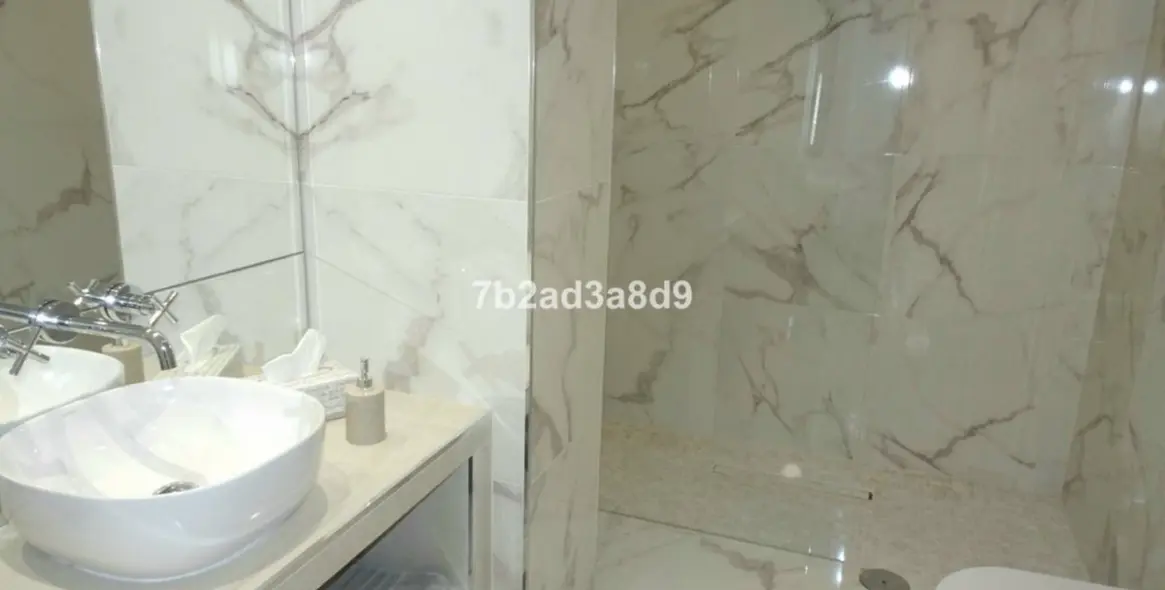 Продажа апартаментов на среднем этаже в Nueva Andalucía 13