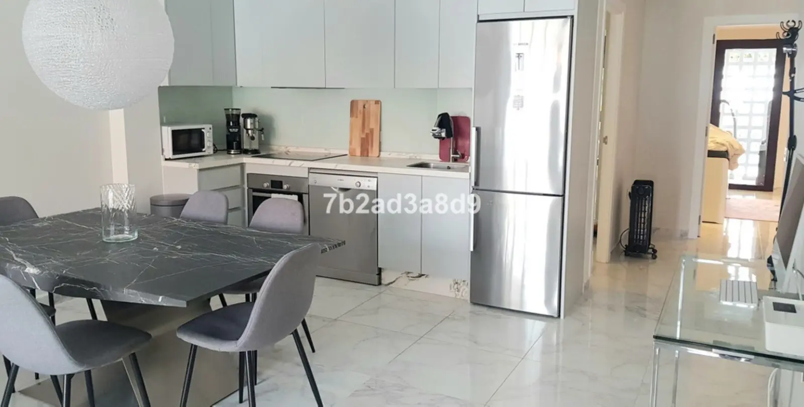 Sale of middle floor apartment in Nueva Andalucía 4