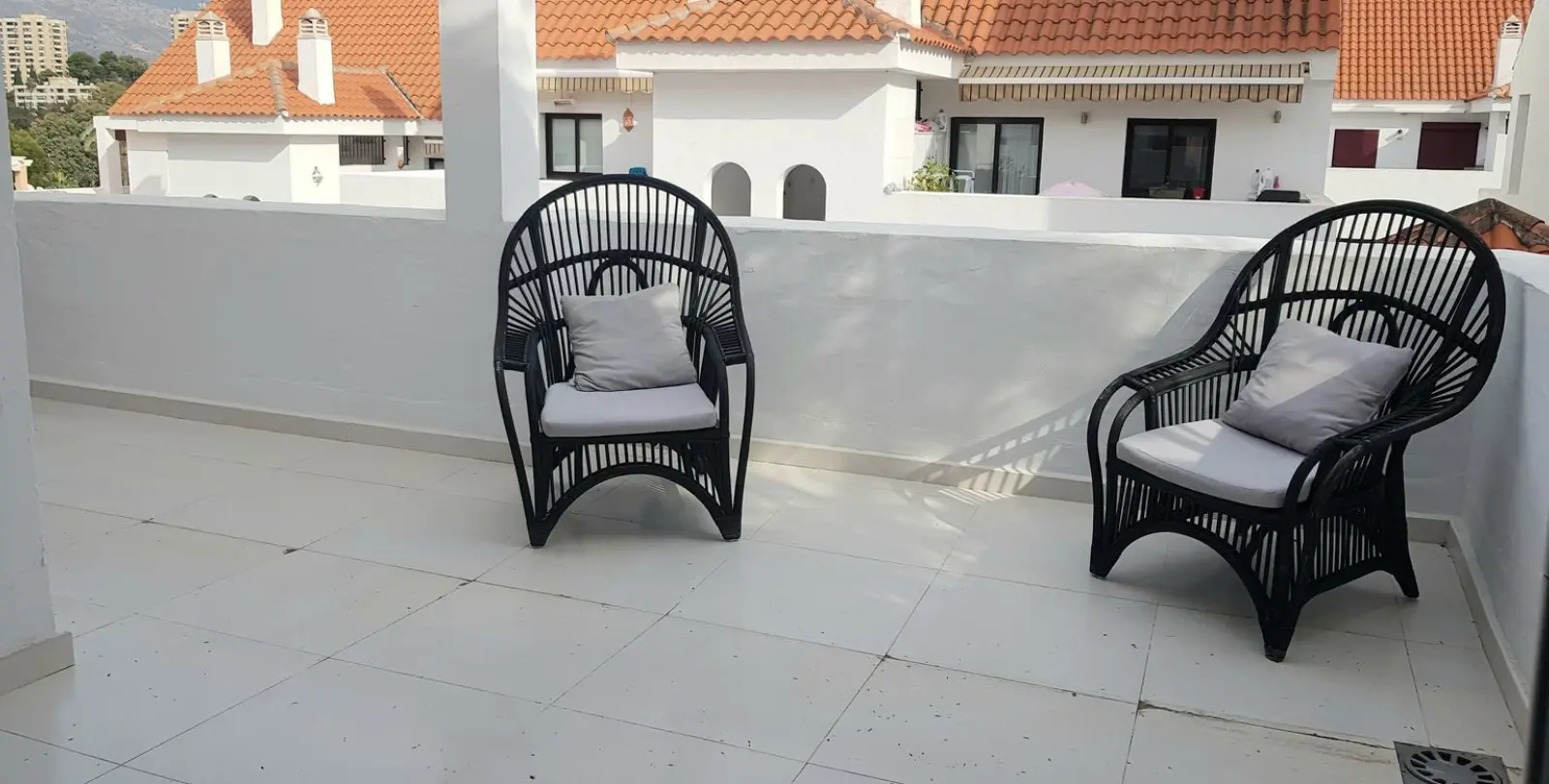 Sale of middle floor apartment in Nueva Andalucía 5