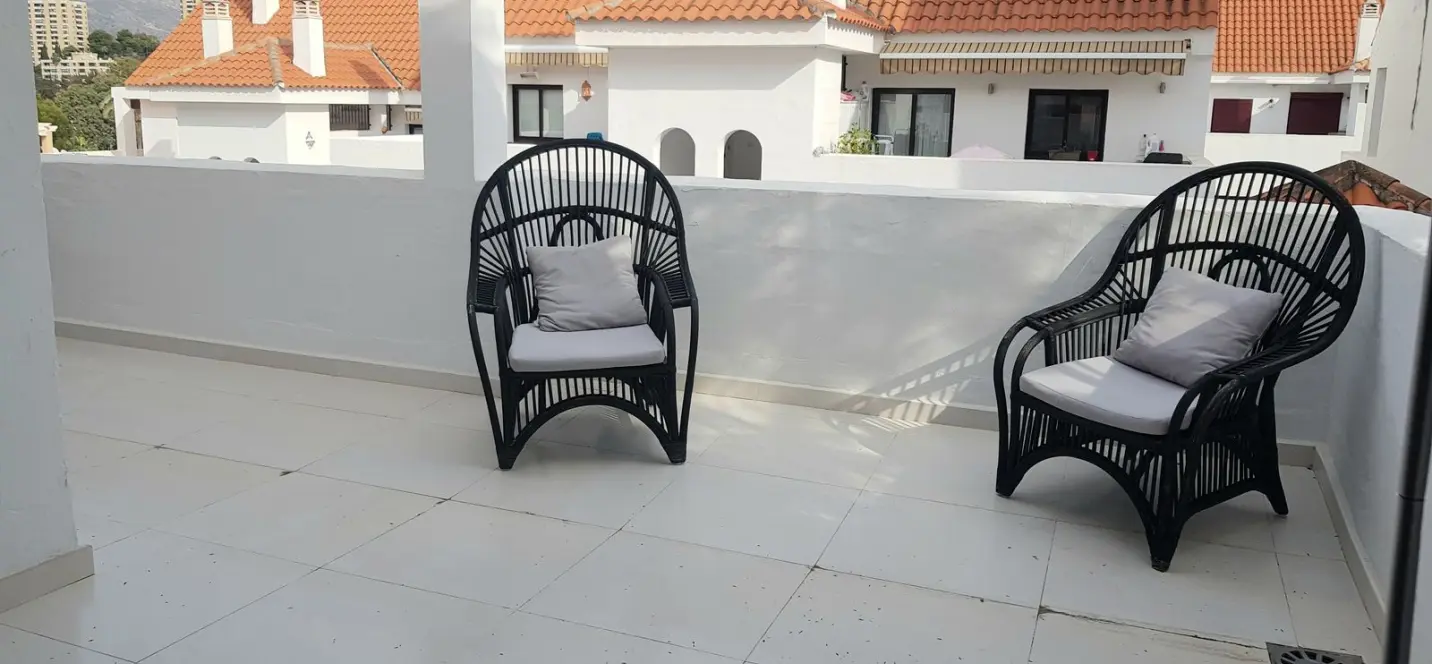 Venta de apartamento en planta media en Nueva Andalucía 4