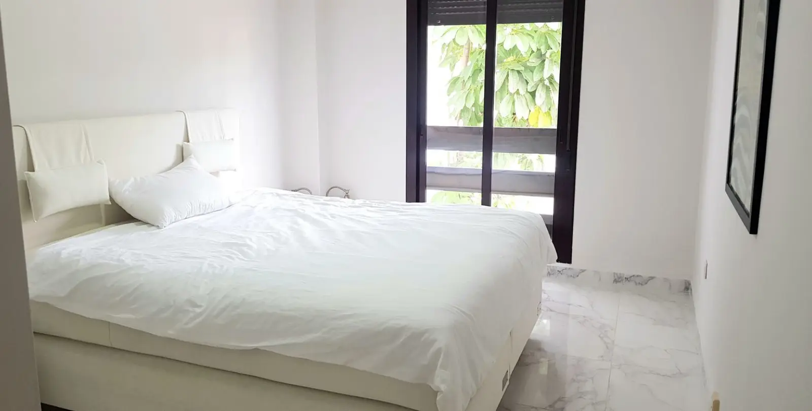 Sale of middle floor apartment in Nueva Andalucía 7