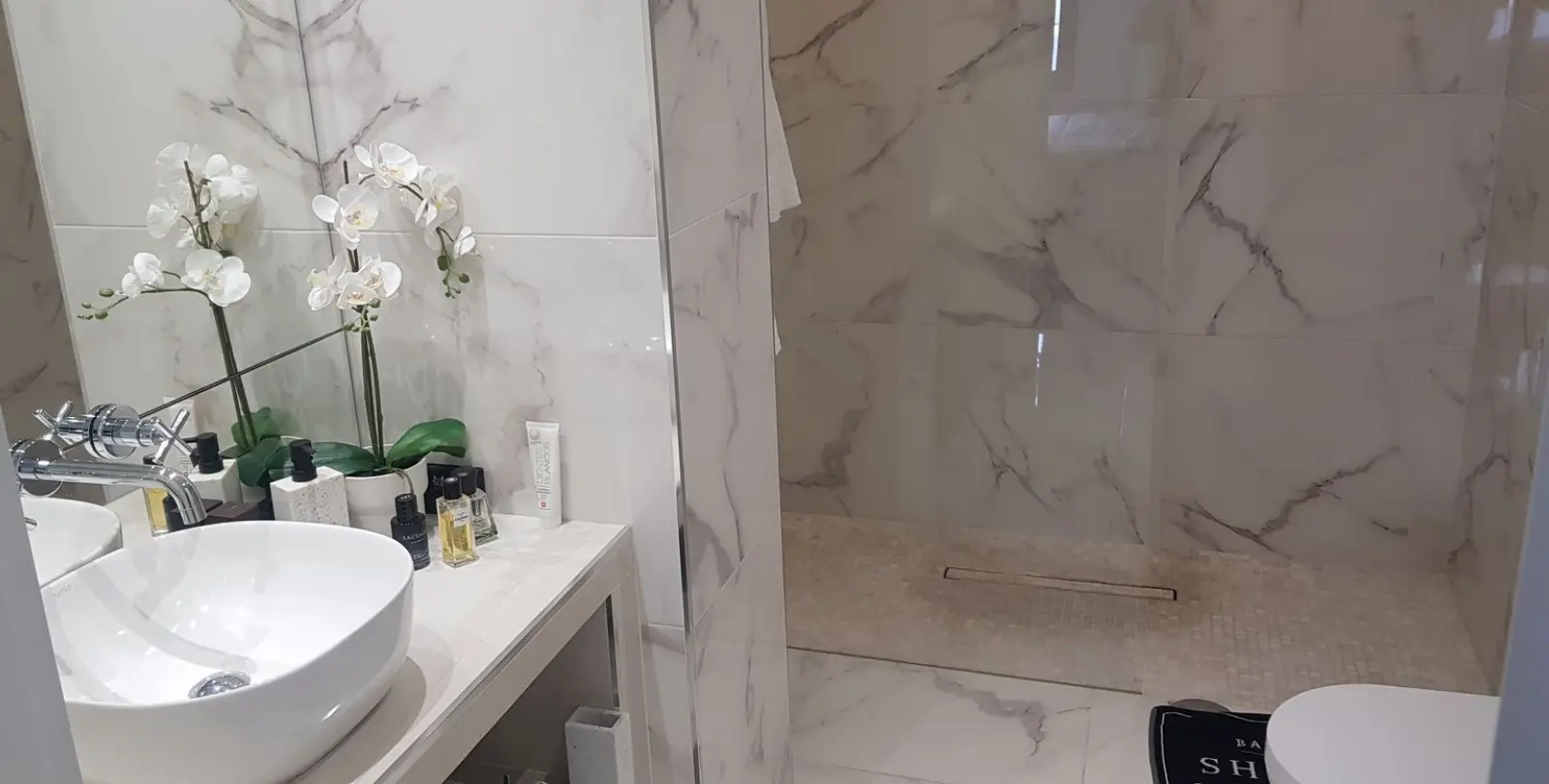 Sale of middle floor apartment in Nueva Andalucía 8