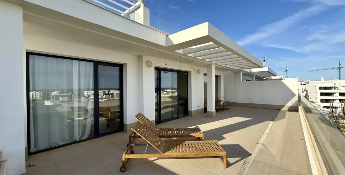 Продажа пентхауса в Estepona 9