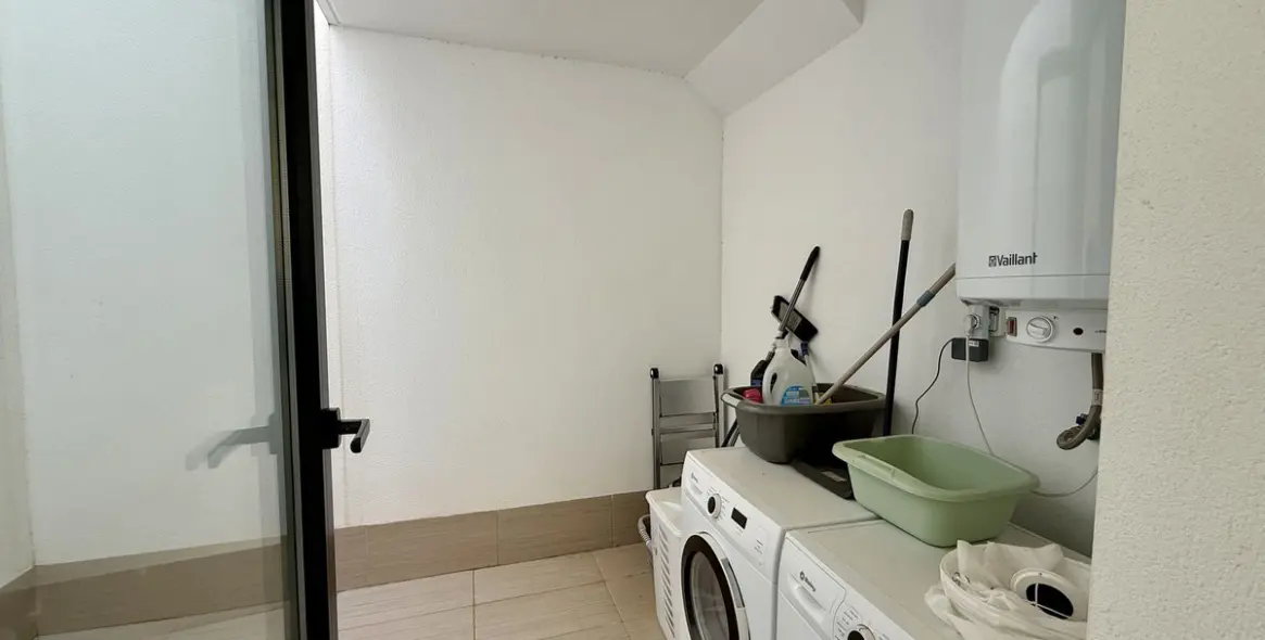 Продажа пентхауса в Estepona 28