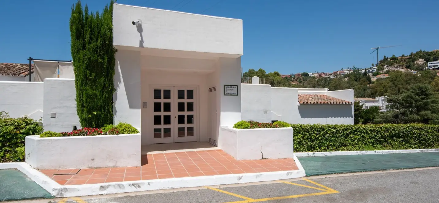Sale of penthouse in Benahavís 0