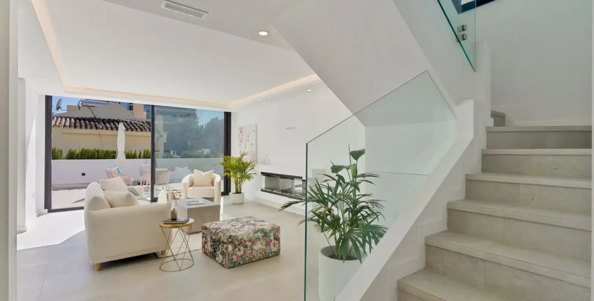 Sale of detached villa in Nueva Andalucía 6
