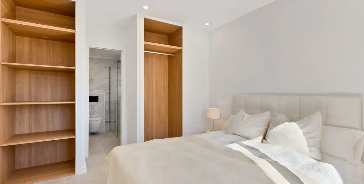Sale of detached villa in Nueva Andalucía 12