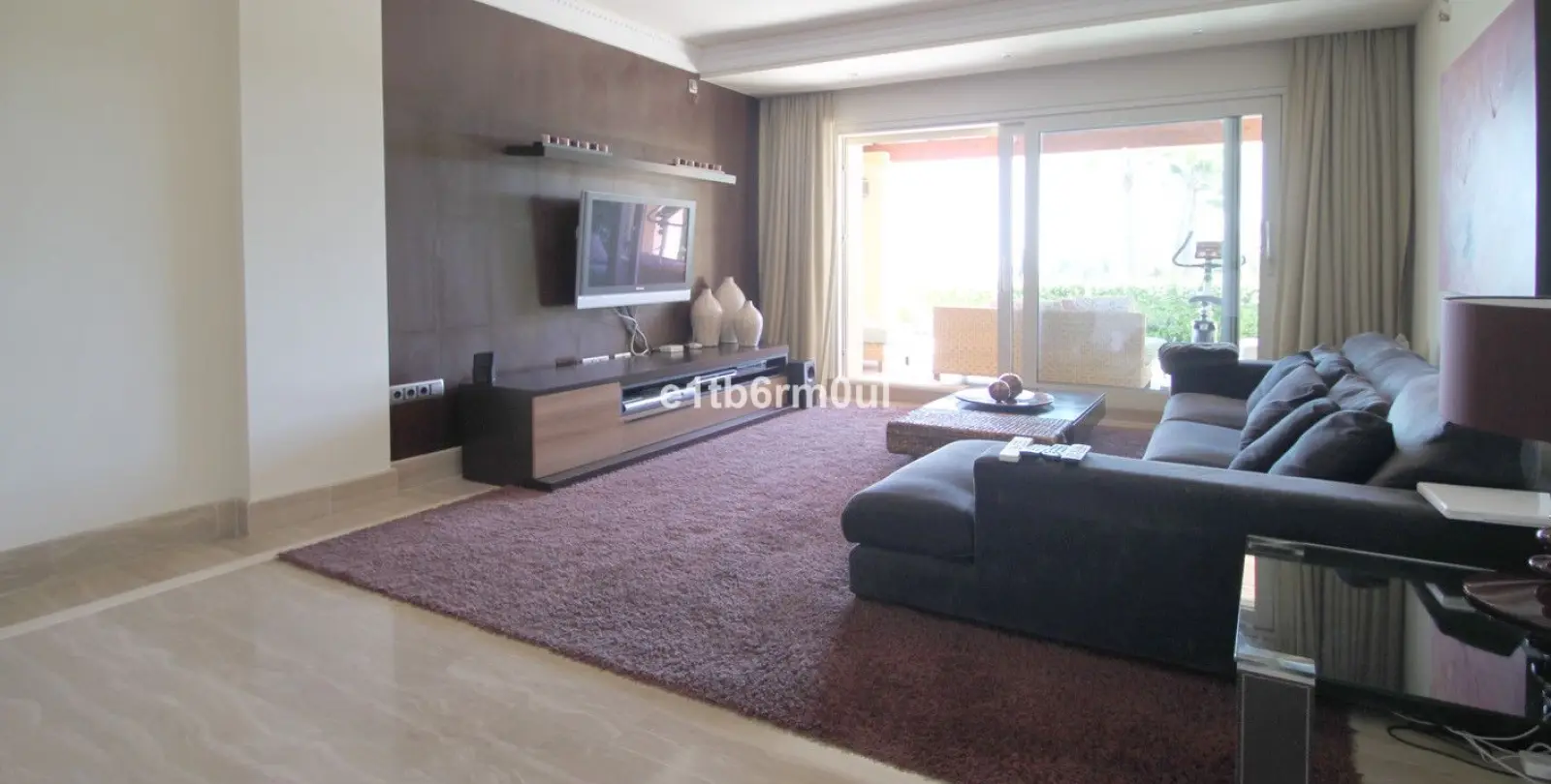 Venta de apartamento en planta media en The Golden Mile 12