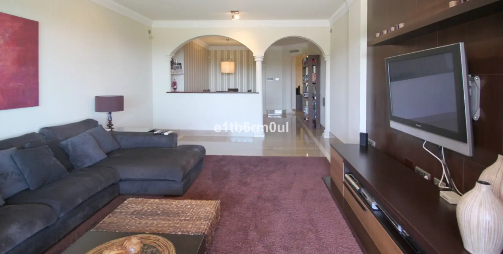 Venta de apartamento en planta media en The Golden Mile 13