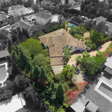 Venta de villa independiente en Marbella