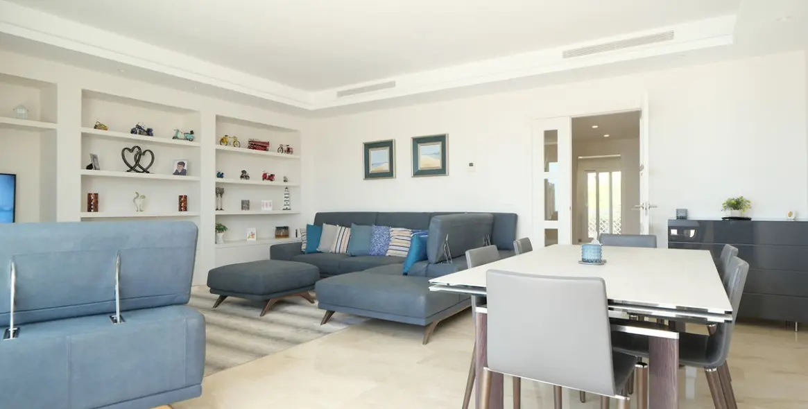 Venta de ático dúplex en Cabopino 7