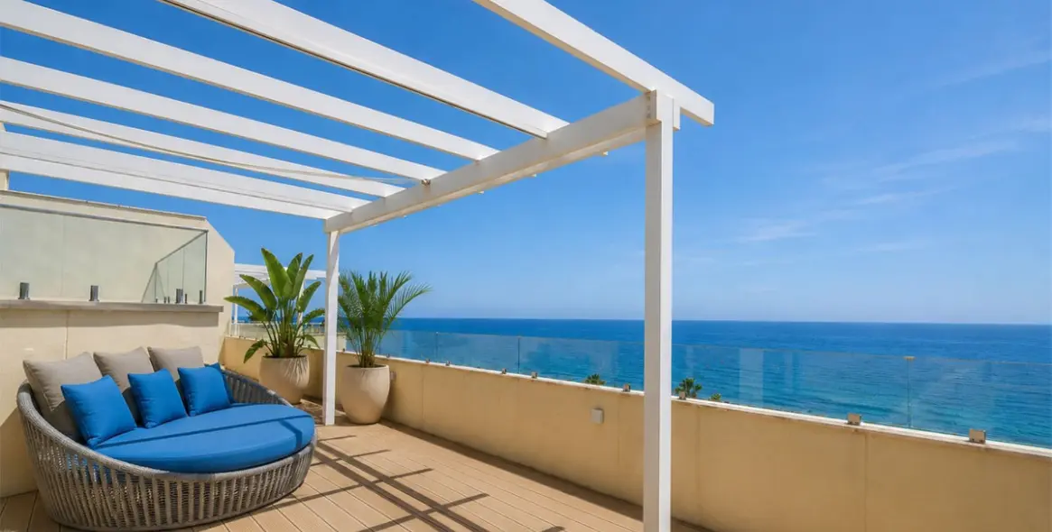 Venta de ático dúplex en Cabopino 16