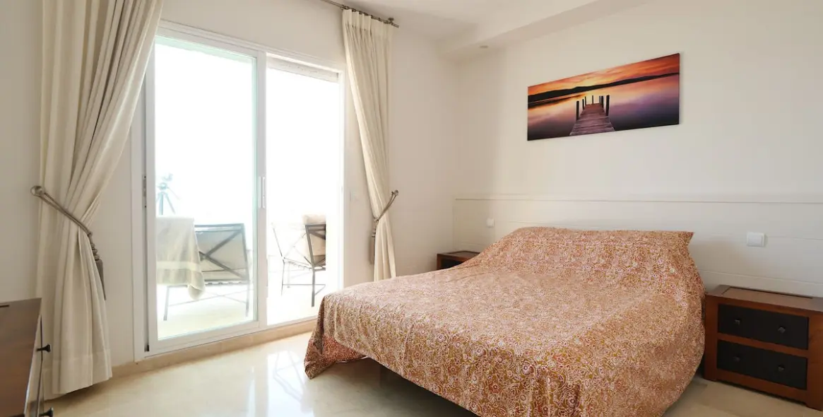 Venta de ático dúplex en Cabopino 21