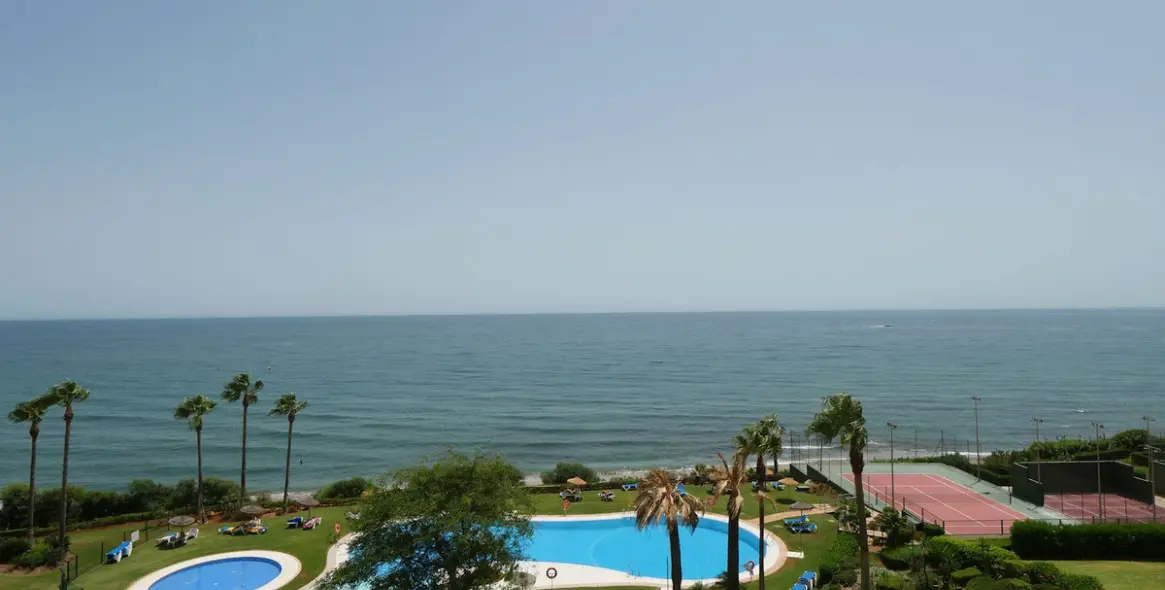 Venta de ático dúplex en Cabopino 24