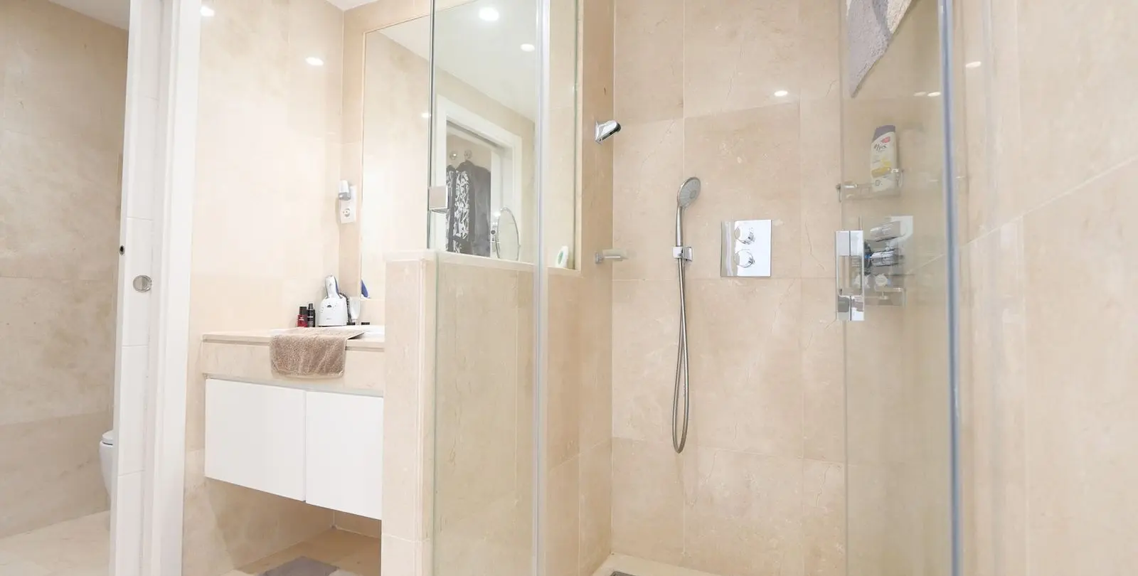 Sale of penthouse duplex in Cabopino 28